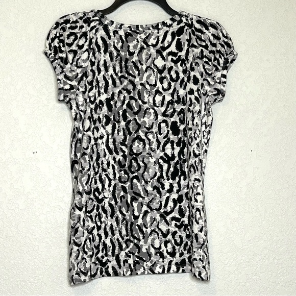 Women Apt 9 Scoopneck Essential Animal Print Black/Gray Small Short Sleeve Top - Picture 4 of 9